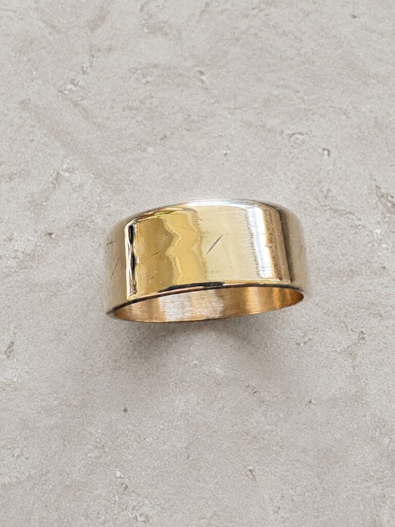 gold-wedding-ring-restoration Gold wedding ring after resizing.